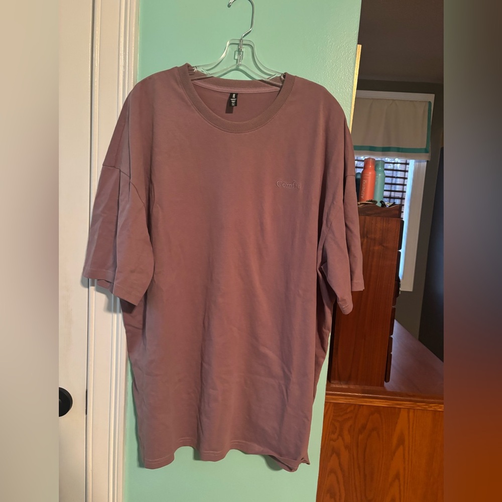 Comfrt Essential Oversized Tee